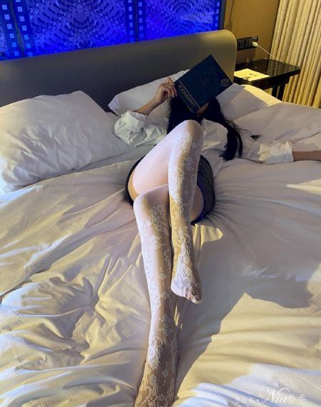 欧美黄色电线是什么线_蓝光迅雷电影在线