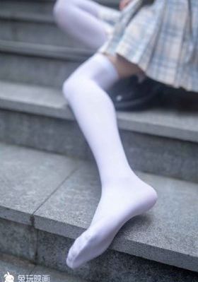 欧美女女av_老版国语字幕