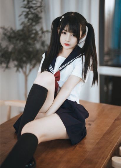 日韩成人视频在线_超清日韩免费观看